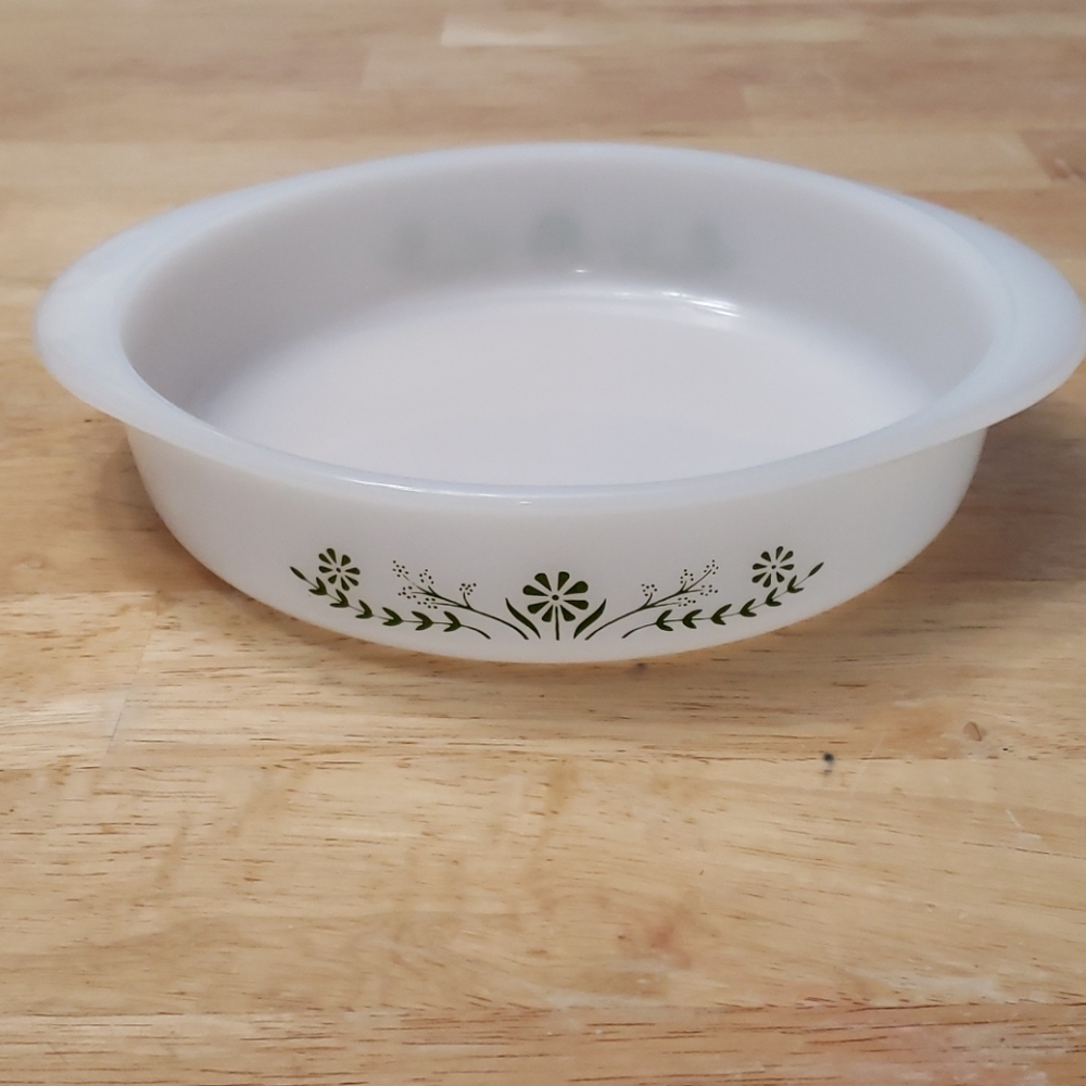 Vintage Glasbake 8 inch round dish in Daisy Days